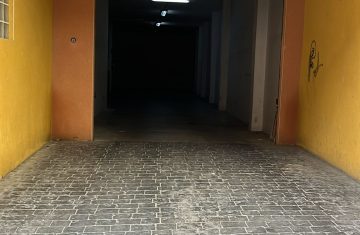 fake-garage-13