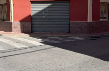 fake-garage-17